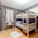 Lake Harmony - Pineknoll Drive Retreat